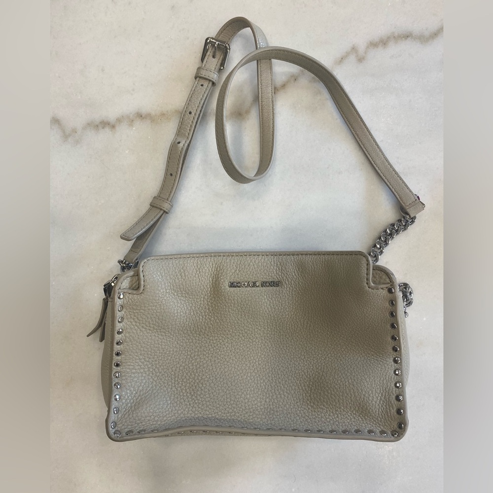 Michael Kors Astor Grey Leather Crossbody bag